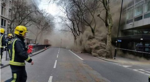 Kingsway underground electrical cable fire. Image: @LFB