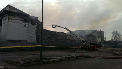 Park Royal Industrial Unit fire under control. Image: @LFB